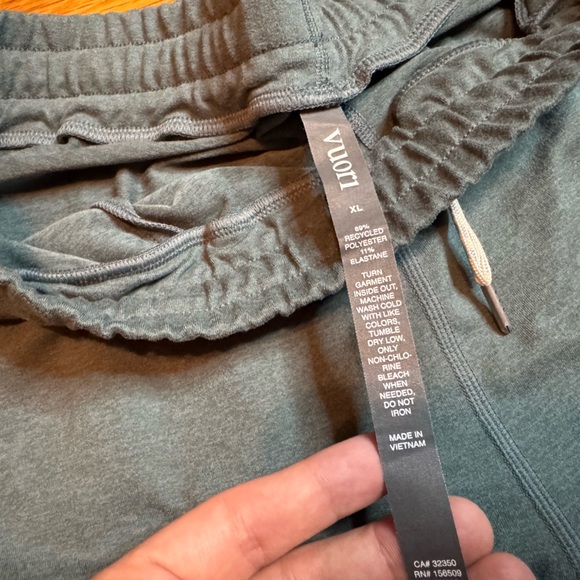 Vuori Women’s Joggers - Picture 4 of 5